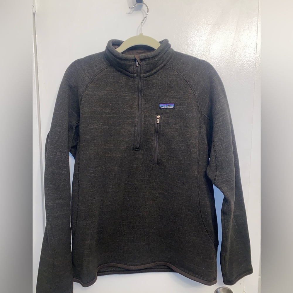 Good Condition Men’s Medium Brown Patagonia Quarter-zip!